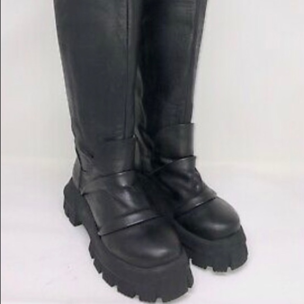 NEW FREE PEOPLE — PLATFORM LEATHER OVER THE KNEE GOTH BOOTS, BLACK, SIZE US 7